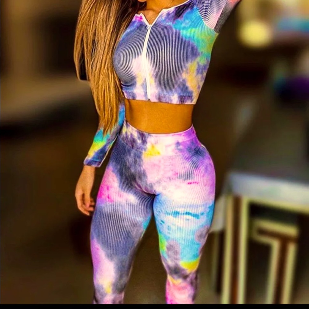 Women’s tie dye tracksuit.